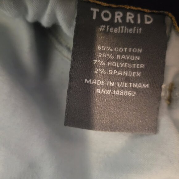 Torrid size 26R plus Sky-high A-line flair premium stretch  jeans - Picture 3 of 4